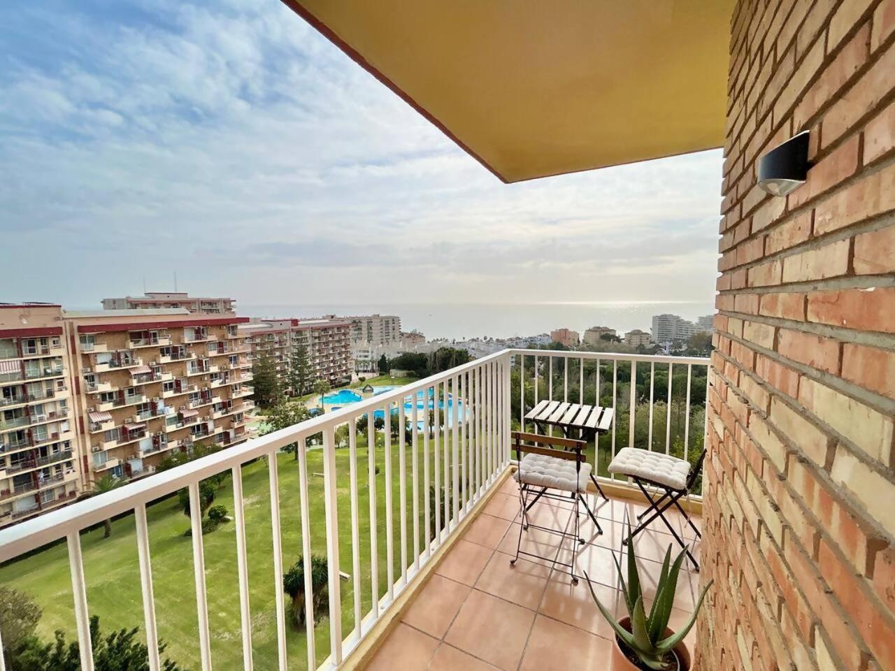 Acogedor Apartamento En Benalmadena Vistas Eksteriør billede