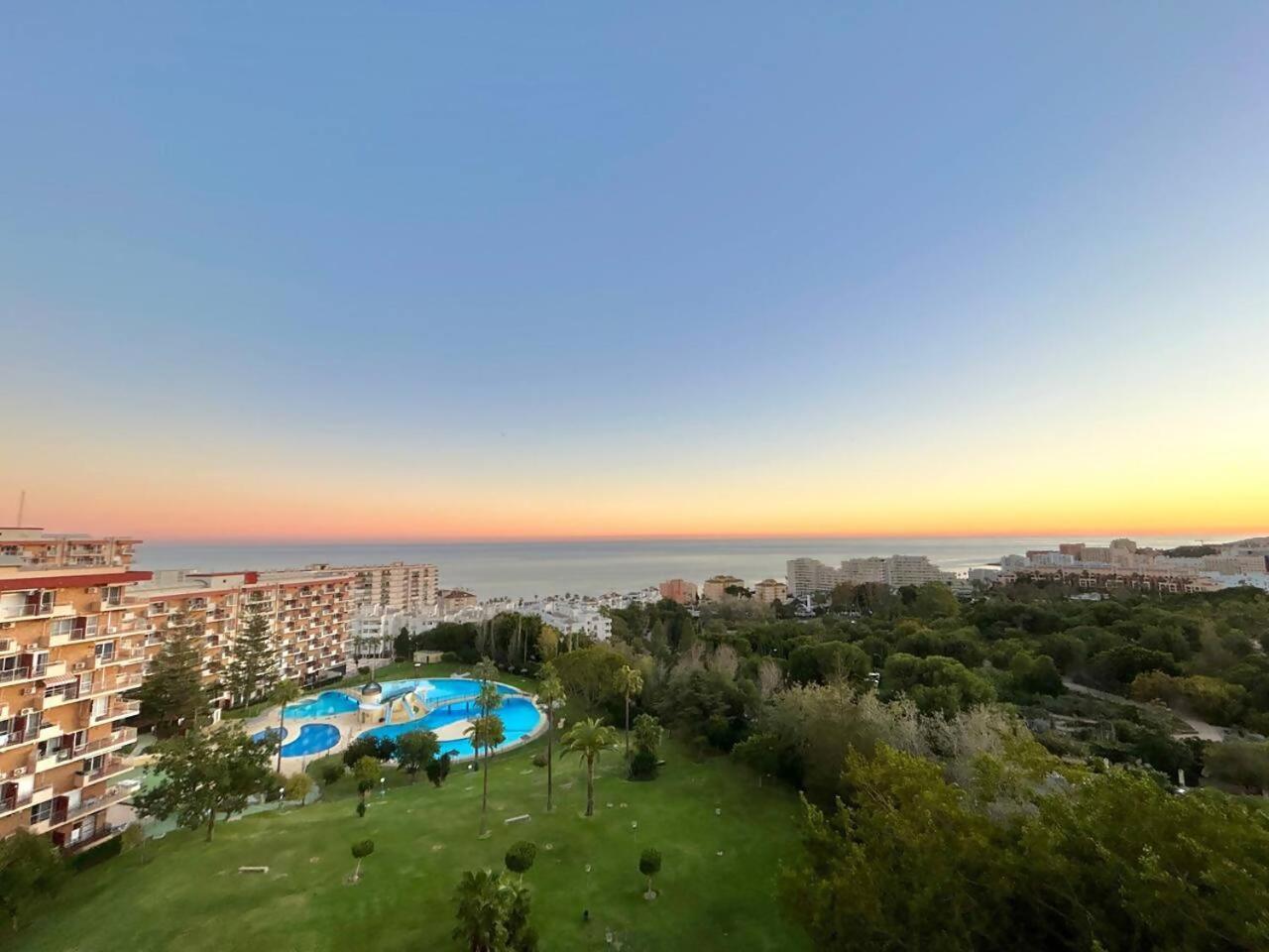 Acogedor Apartamento En Benalmadena Vistas Eksteriør billede